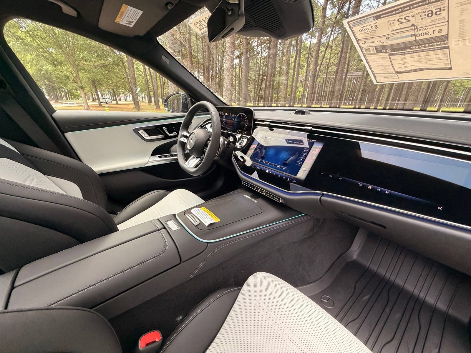 New 2026 Mercedes-Benz E 53 AMG e 4MATIC Wagon image 18