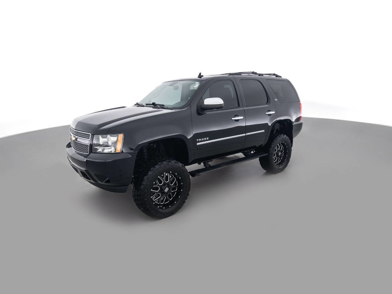 Used 2011 Chevrolet Tahoe LTZ AWD/4WD image 9