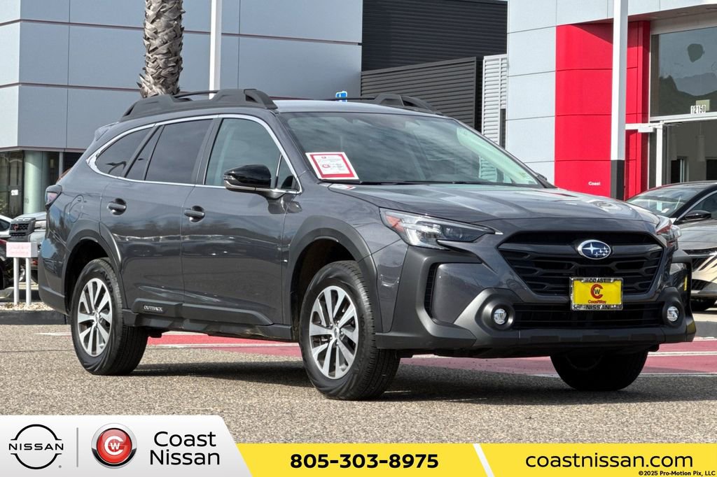 Used 2025 Subaru Outback Premium image 1