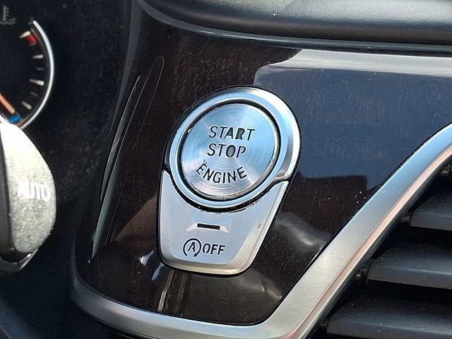 Used 2016 BMW 750i xDrive image 24