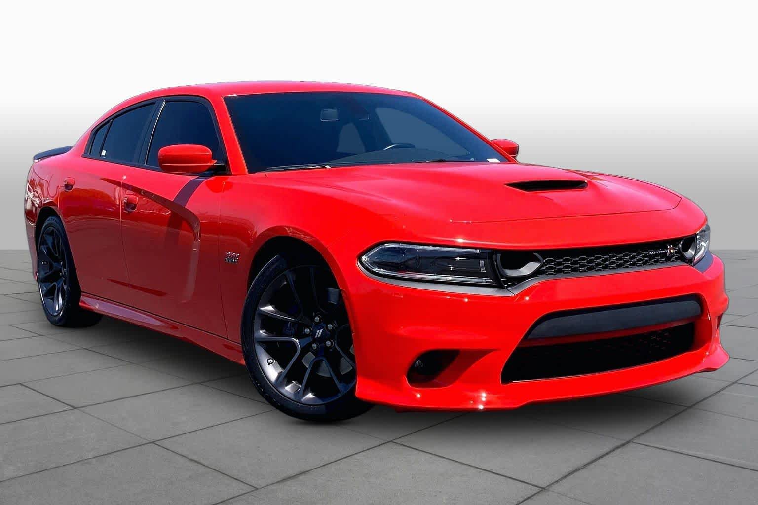 Used 2022 Dodge Charger Scat Pack w/ Harman/Kardon Audio Group RWD image 2