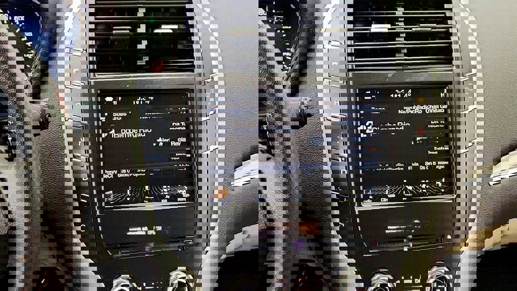 Used 2019 Lincoln MKC Premiere image 17