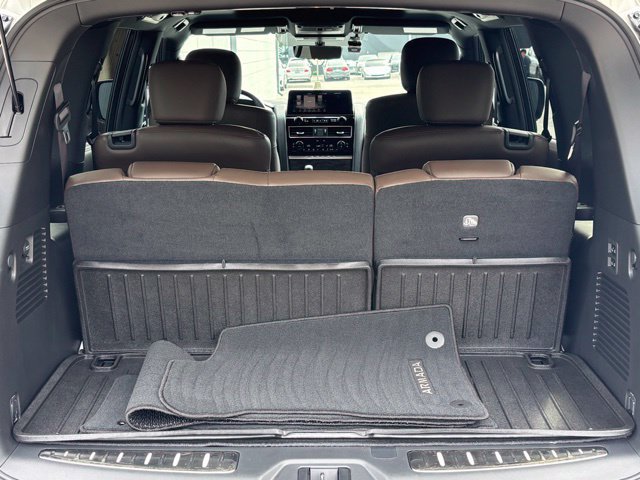 Used 2024 Nissan Armada Platinum w/ Captain's Chairs Package AWD/4WD image 35