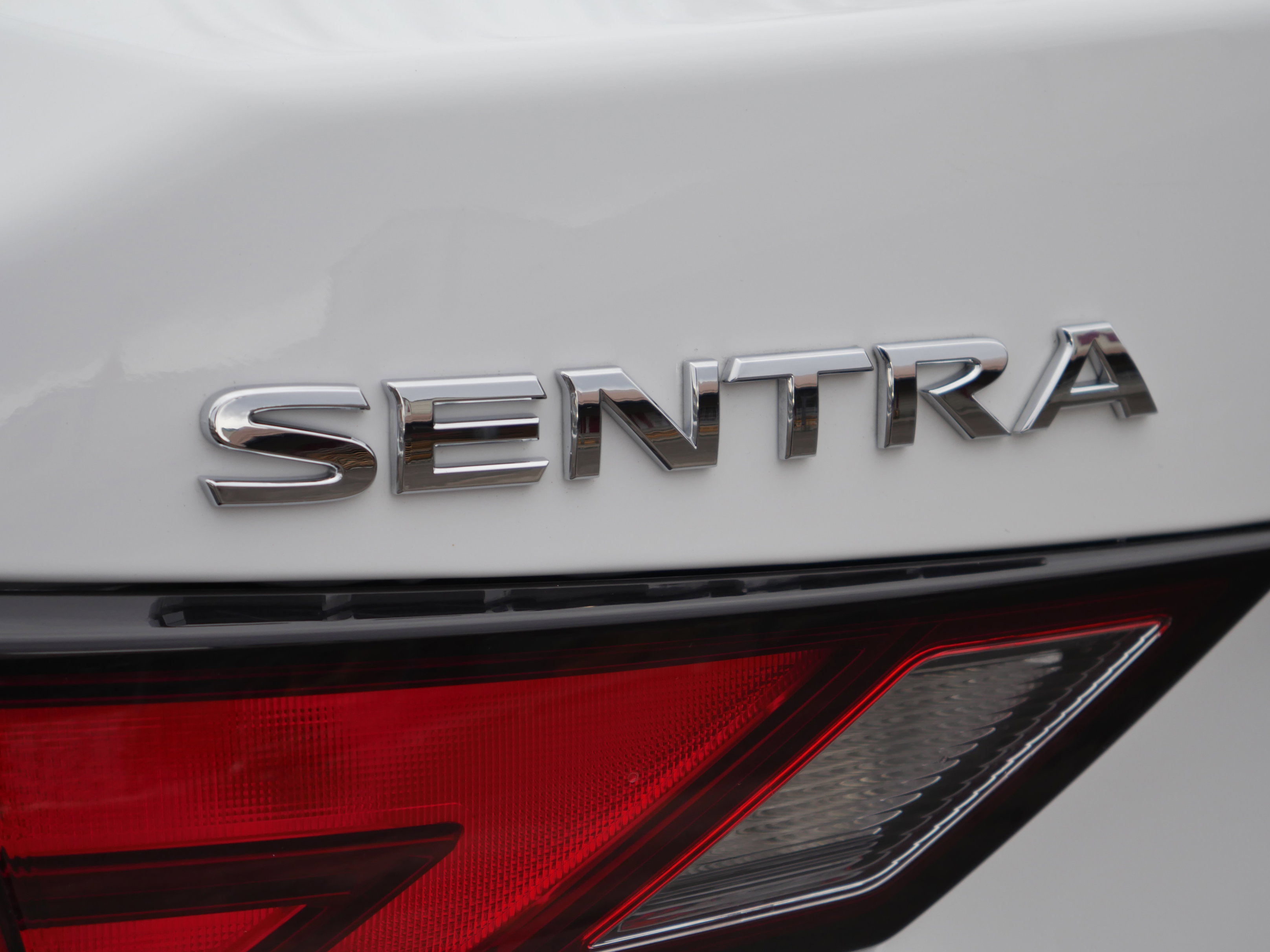 Certified 2023 Nissan Sentra SV image 17
