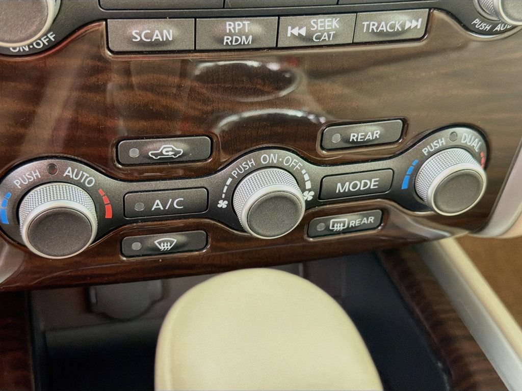 Used 2013 Nissan Pathfinder SL w/ SL Premium Pkg AWD/4WD image 15