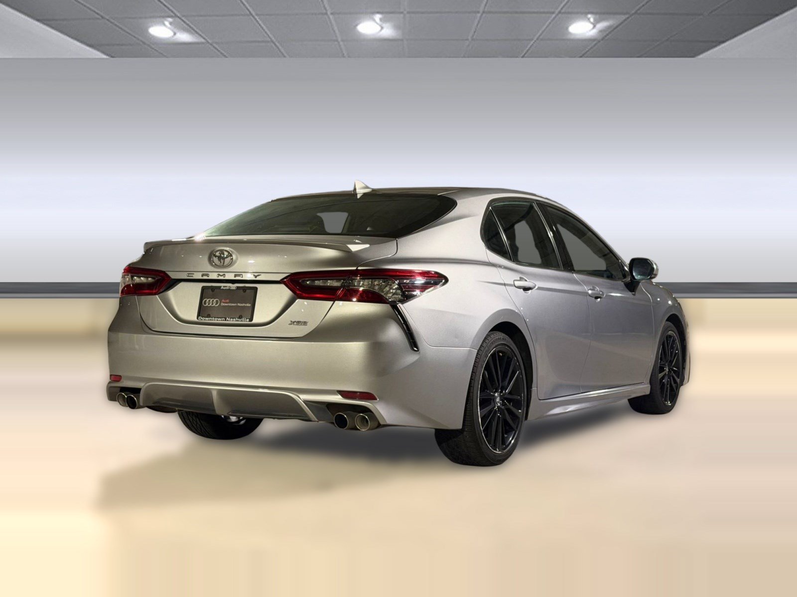 Used 2024 Toyota Camry XSE FWD image 9
