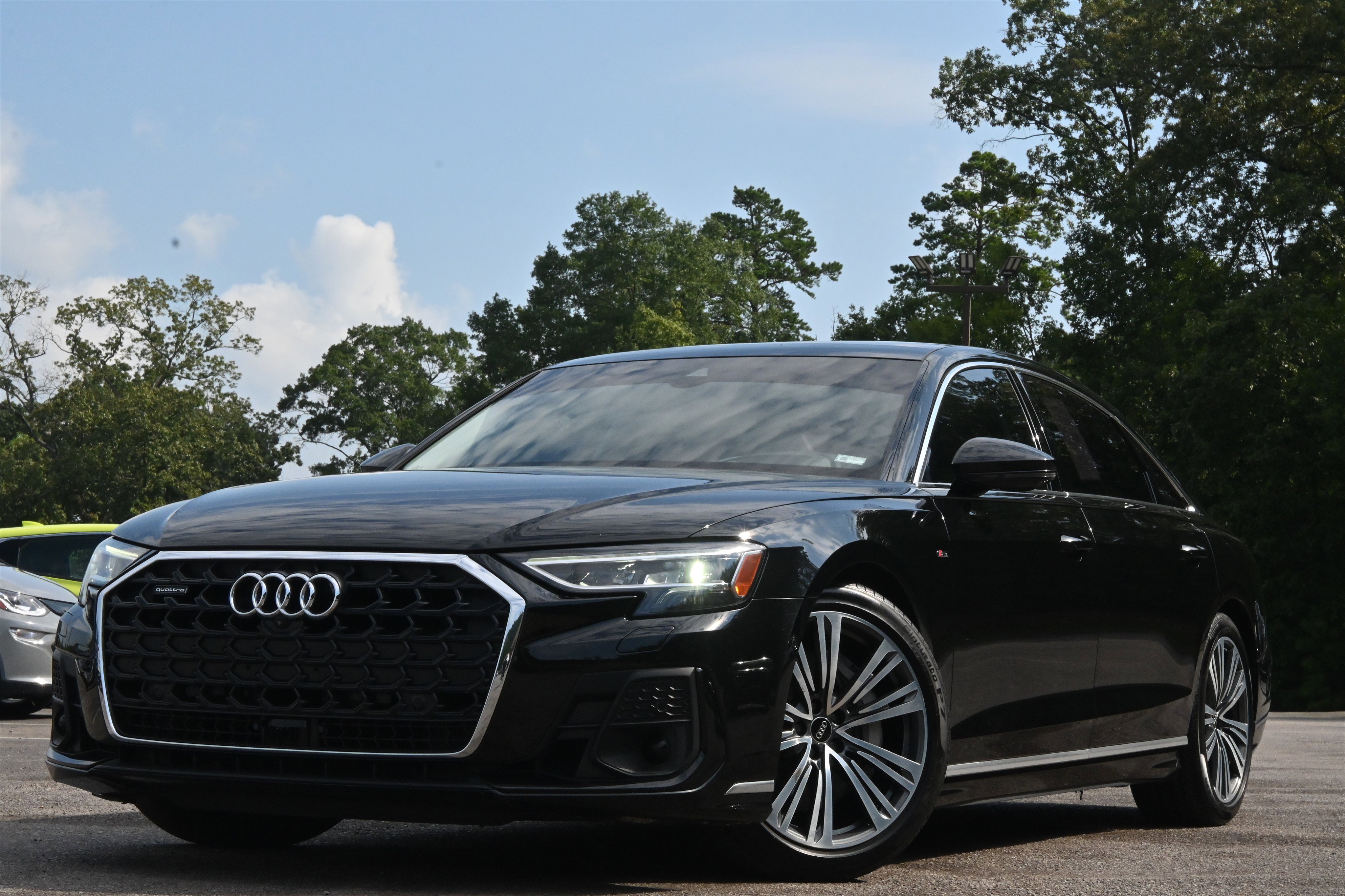 Used 2022 Audi A8 L 3.0T image 4