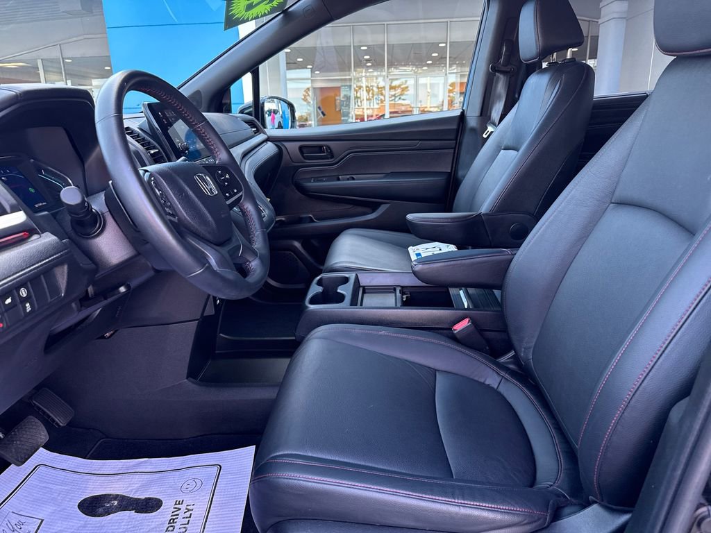 Used 2023 Honda Odyssey Sport image 10