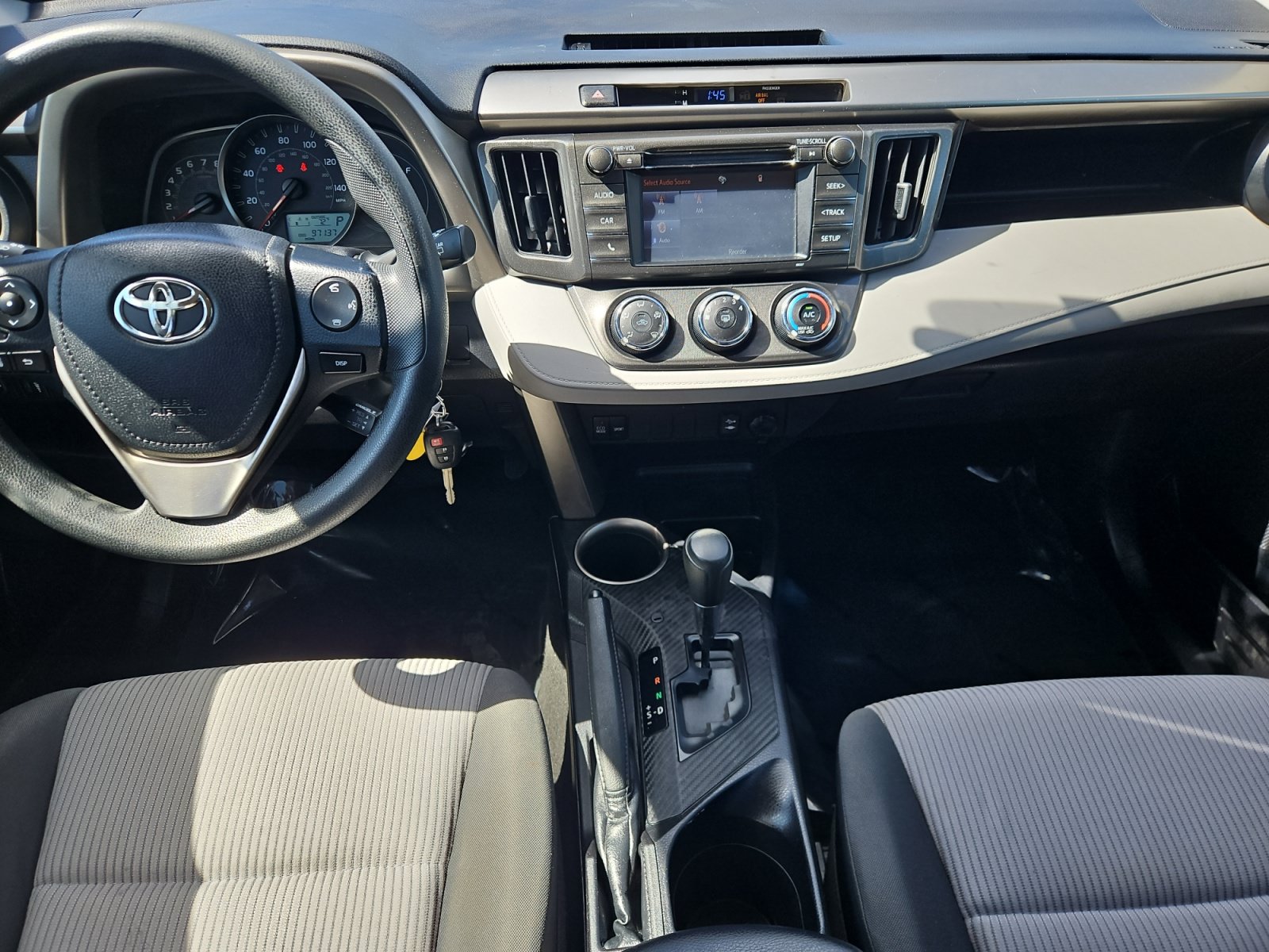 Used 2014 Toyota RAV4 LE FWD image 11