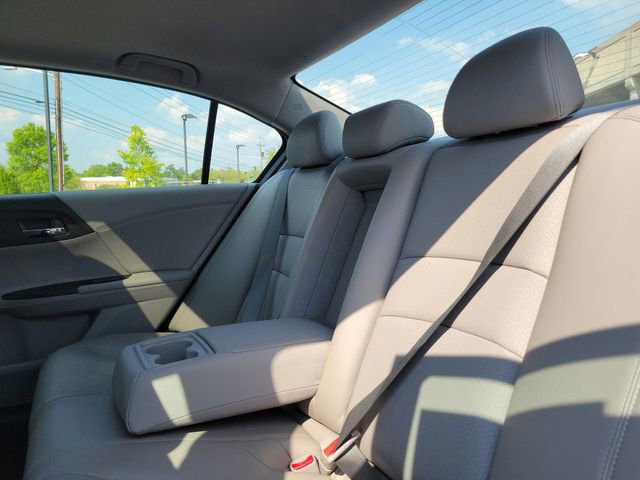 Certified 2017 Honda Accord EX-L image 27