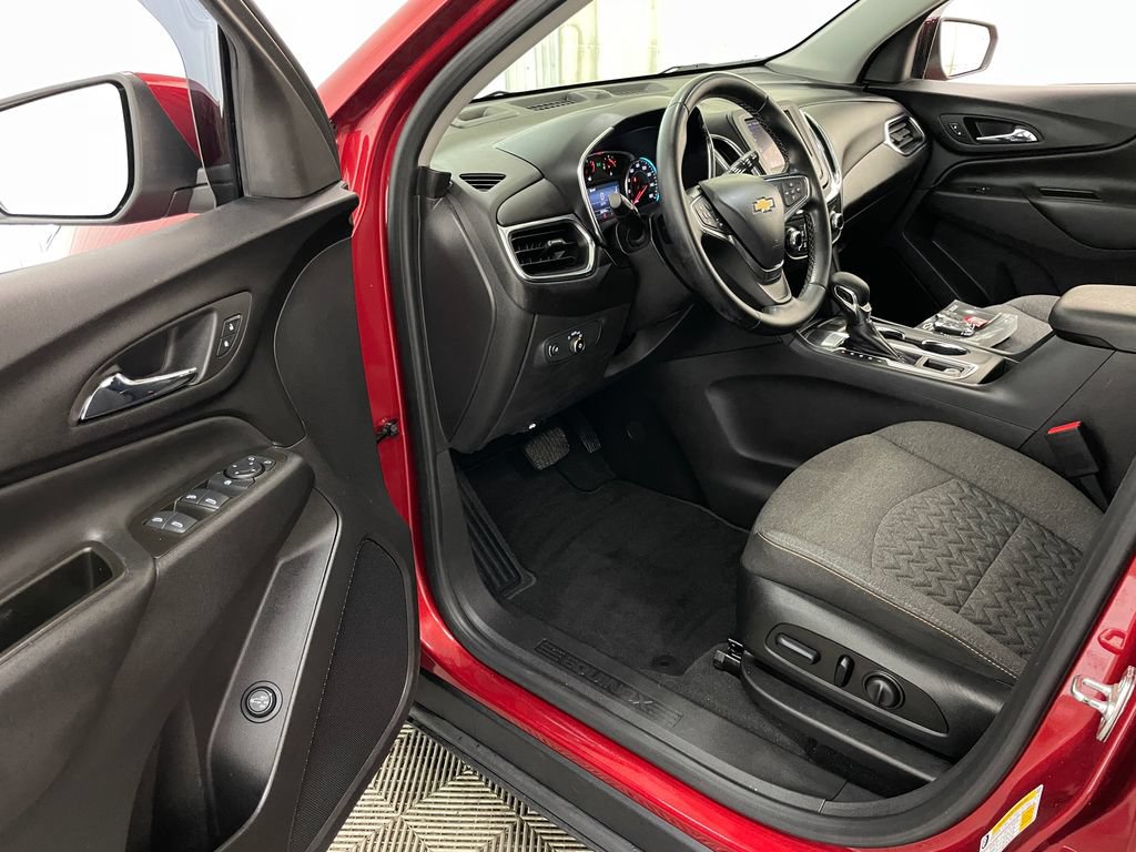 Certified 2024 Chevrolet Equinox LT FWD image 21