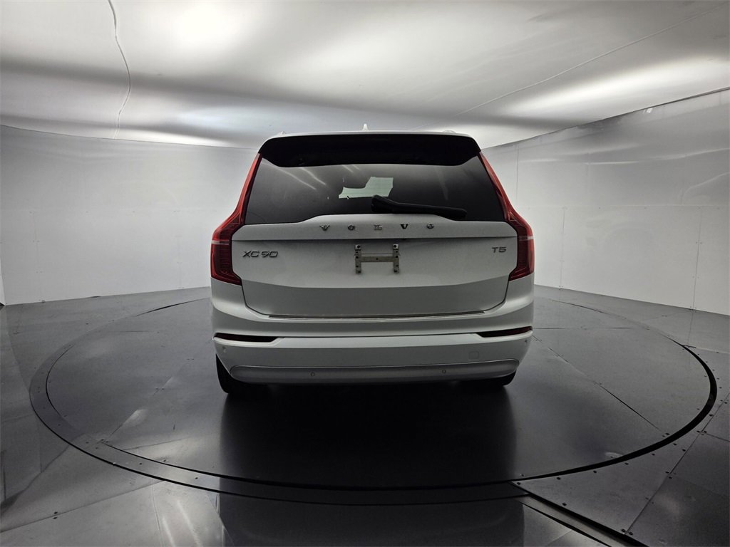 Used 2022 Volvo XC90 T5 Momentum w/ Advanced Package image 10