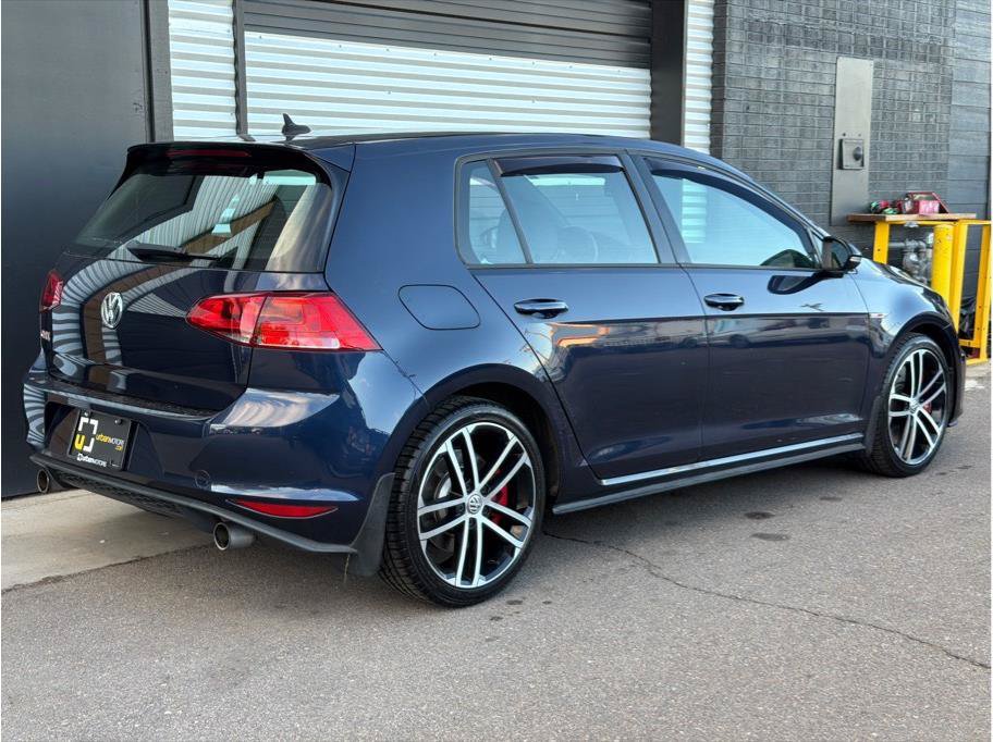 Used 2017 Volkswagen GTI SE FWD image 3