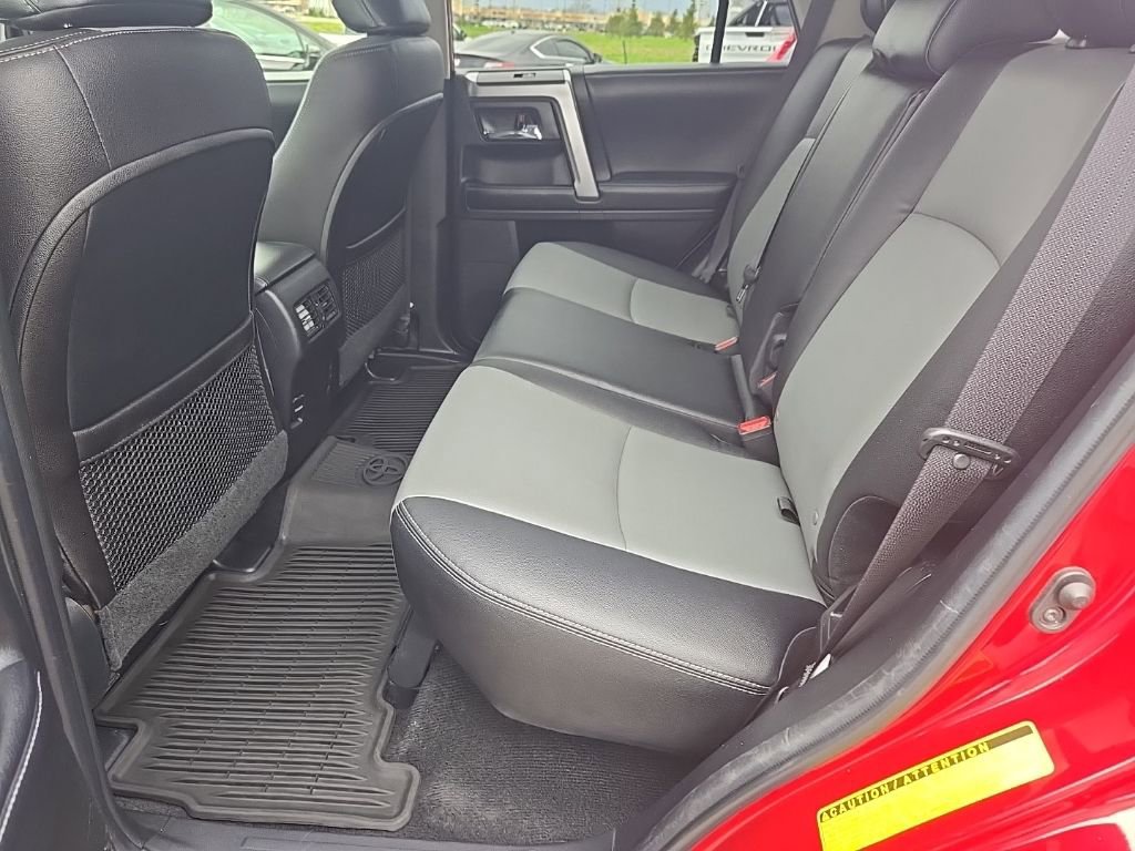 Used 2018 Toyota 4Runner SR5 Premium image 25