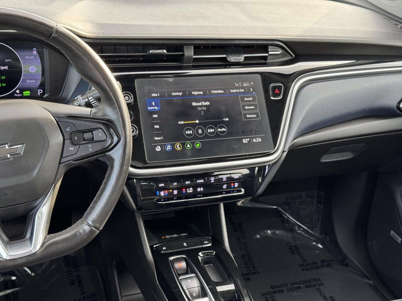 Used 2023 Chevrolet Bolt EUV Premier w/ Sun & Sound Package FWD image 3