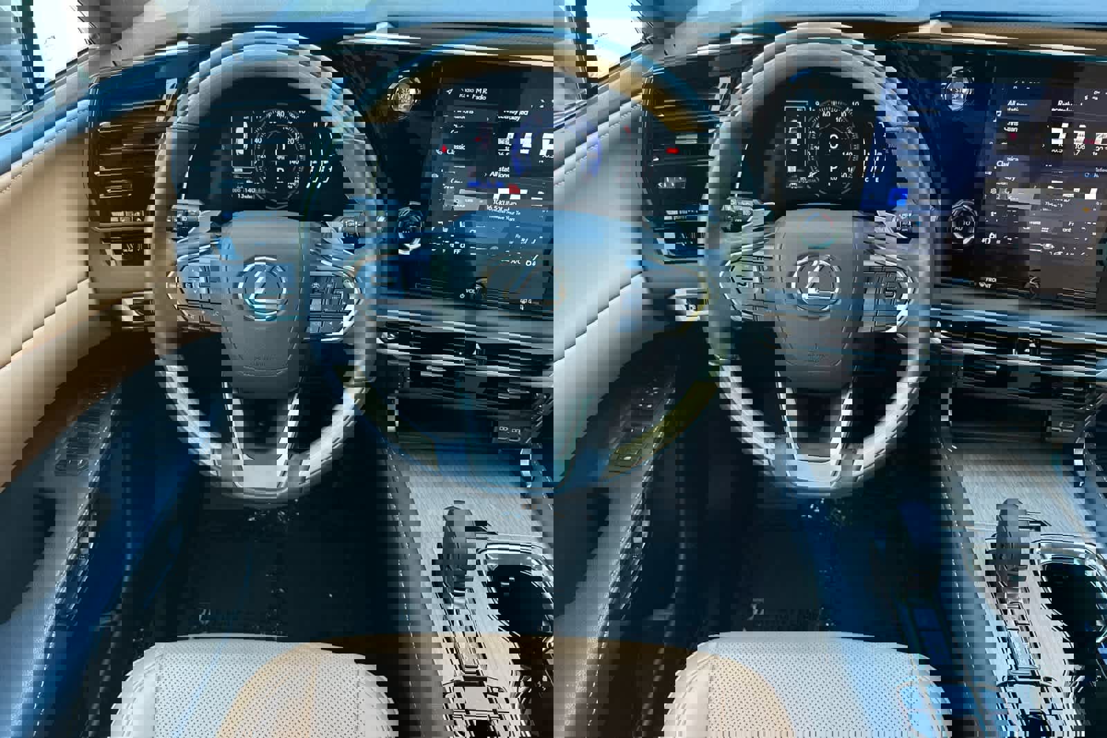 Used 2024 Lexus RX 350 Premium w/ Accessory Package (Z1) image 15