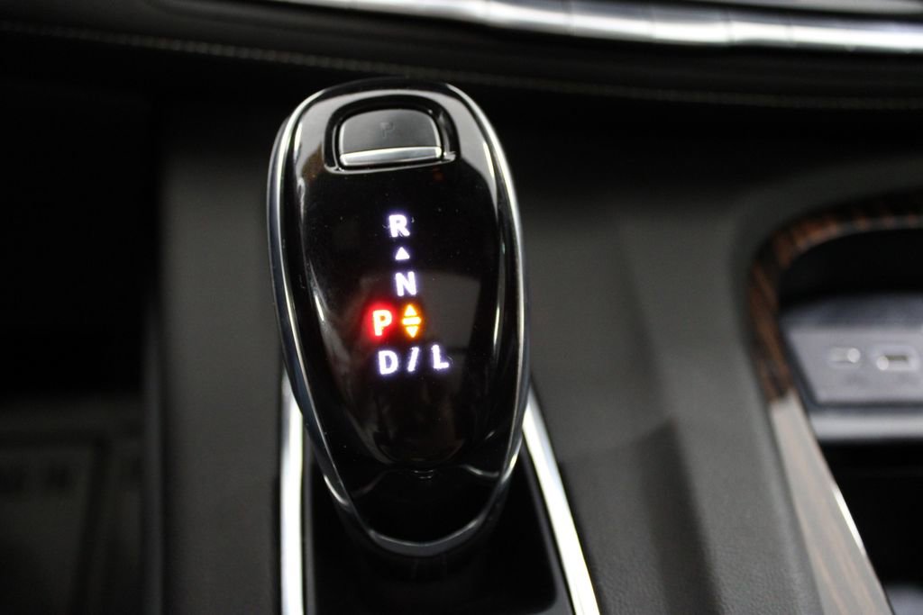 Used 2023 Cadillac Escalade Premium Luxury w/ LPO, Illumination Package RWD image 52