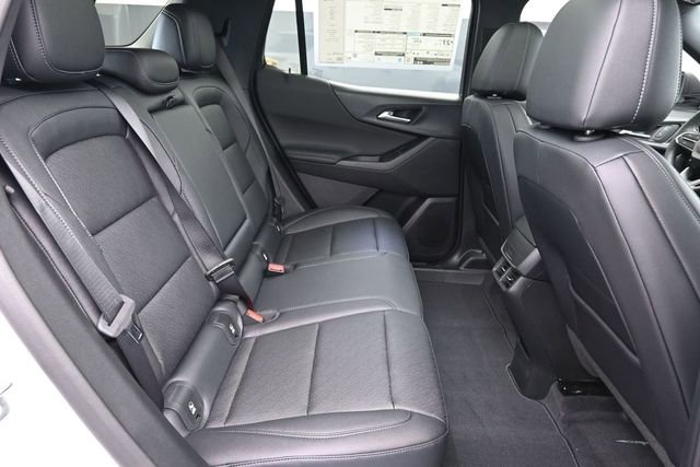 New 2026 Chevrolet Equinox LT w/ Convenience Package II FWD image 31