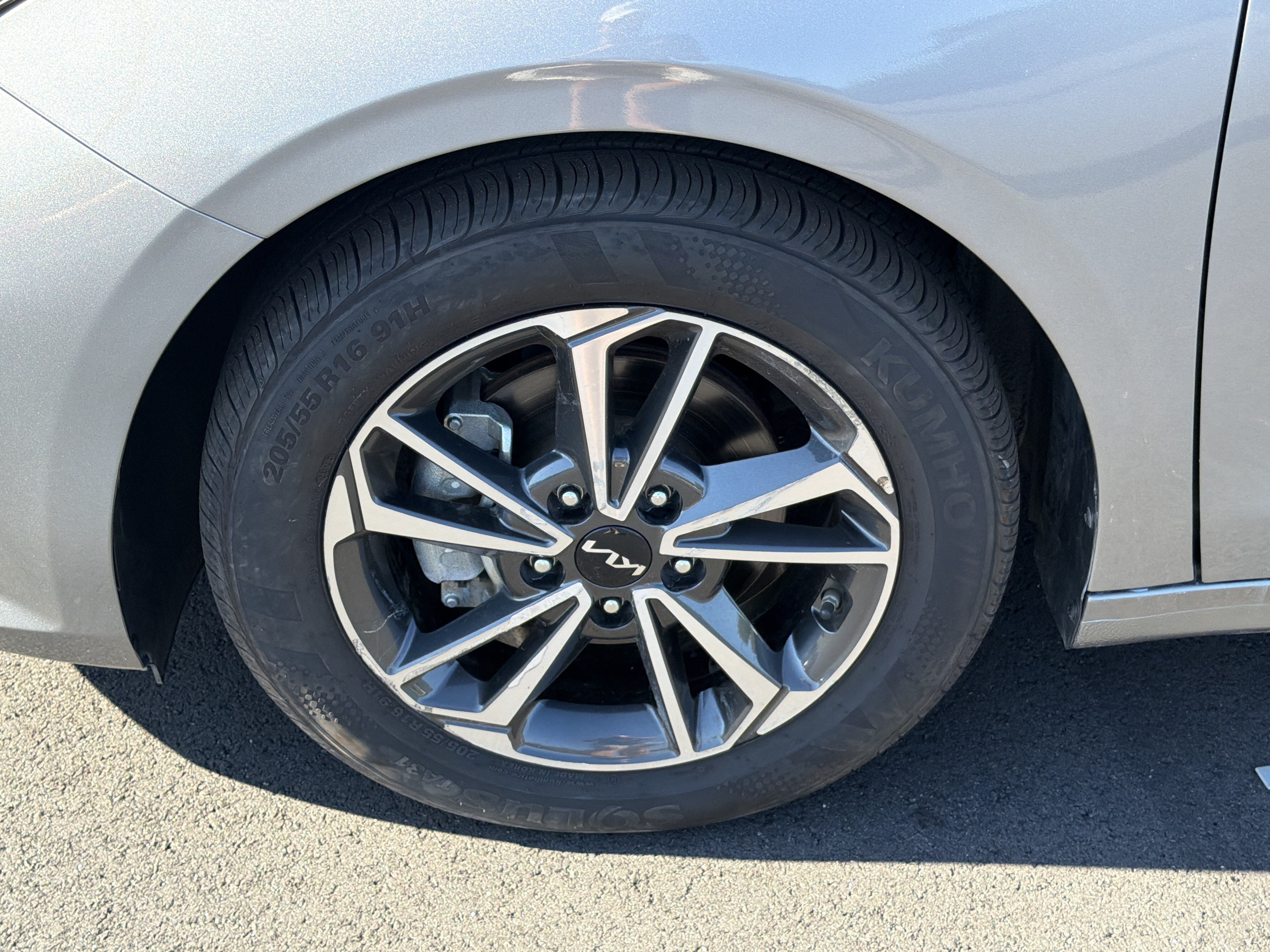Certified 2022 Kia Forte LXS w/ LXS Technology Package FWD image 11