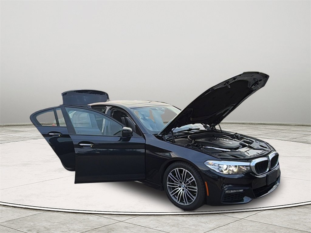 Used 2018 BMW 540i xDrive w/ M Sport Package image 37