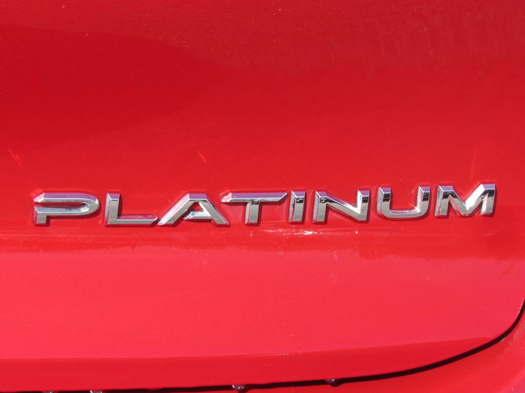 Used 2024 Toyota Crown Platinum AWD/4WD image 8