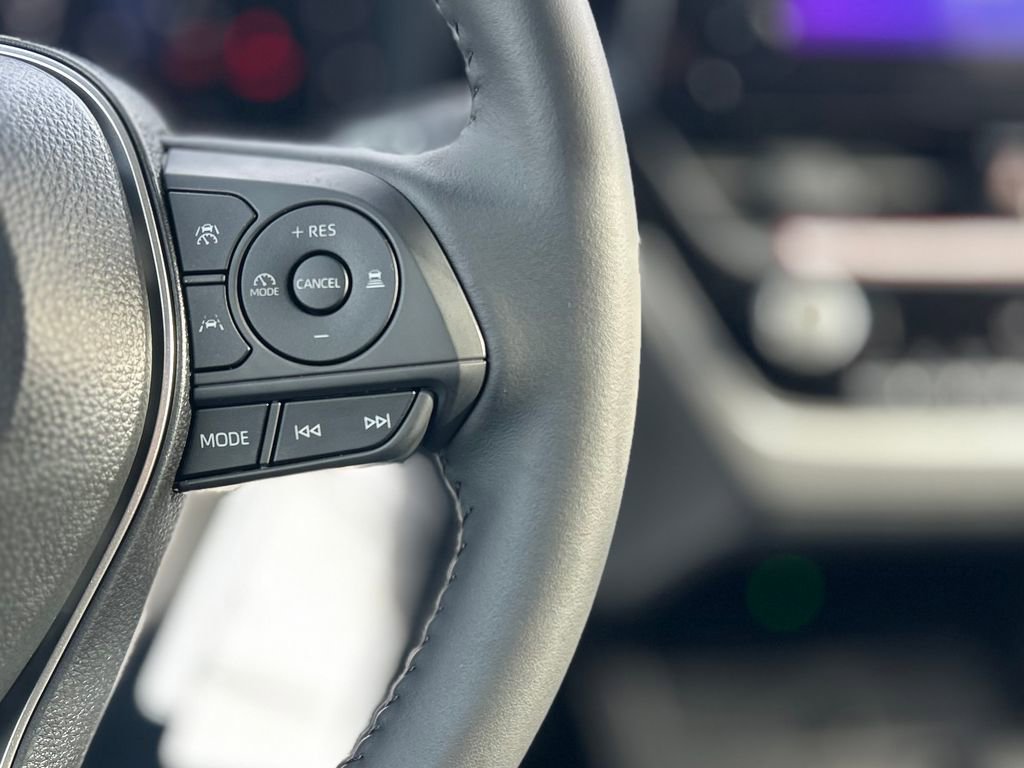 New 2026 Toyota Corolla Cross LE w/ Moonroof Package image 11