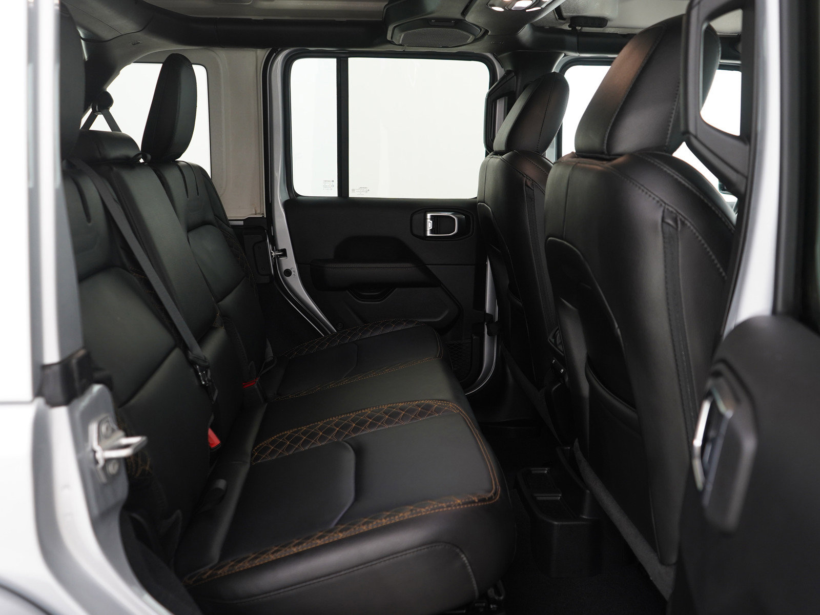 Used 2022 Jeep Wrangler Unlimited Sahara image 12