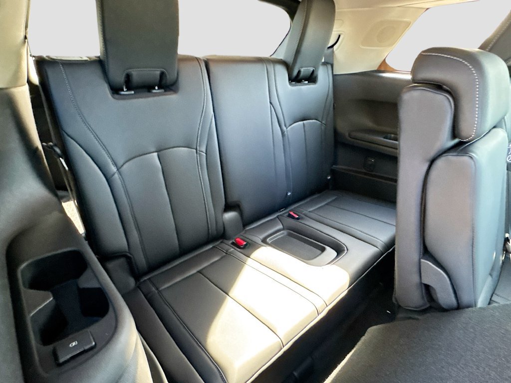 Used 2027 INFINITI QX60 Luxe w/ Cargo Package FWD image 30
