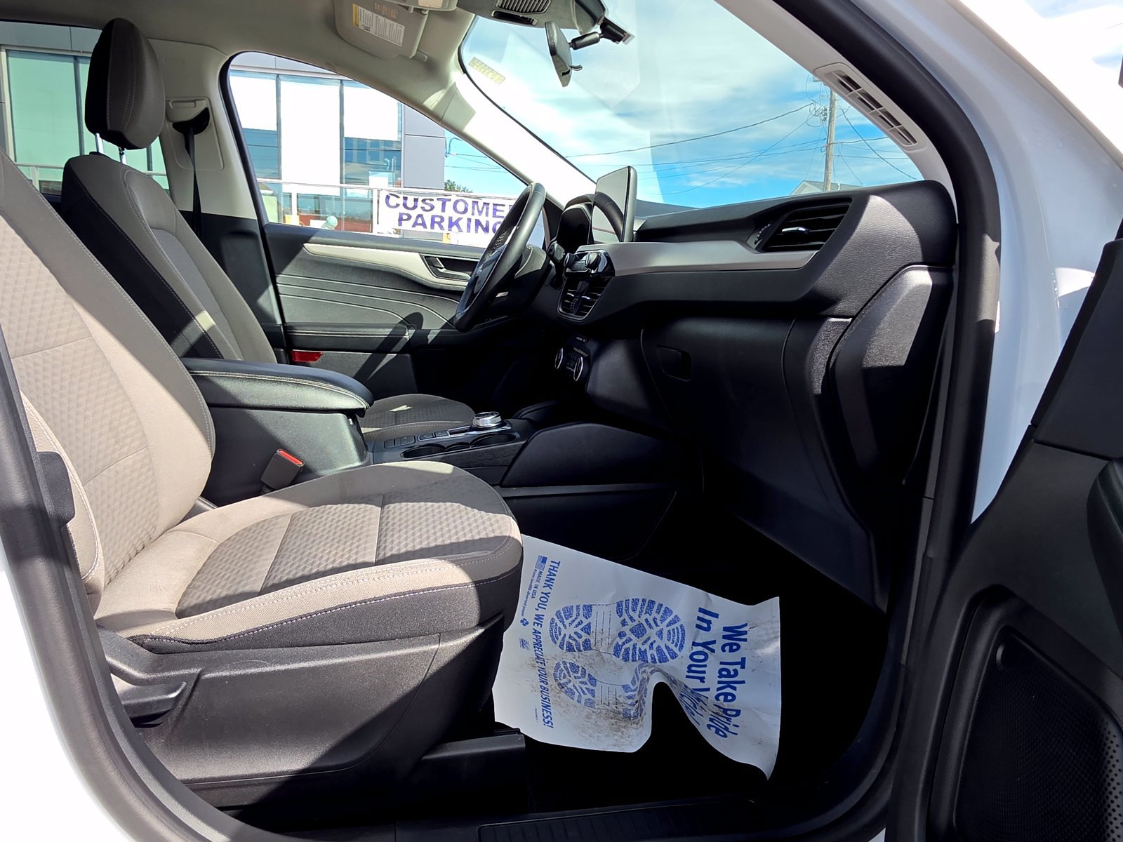 Used 2022 Ford Escape SE w/ SE Sport Appearance Package AWD/4WD image 34