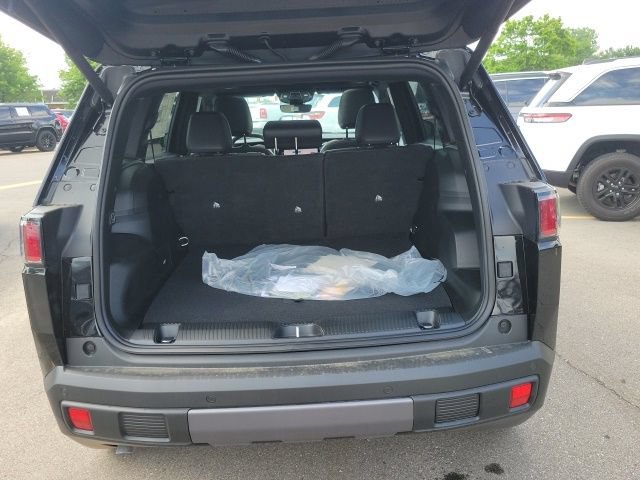 Used 2026 Jeep Cherokee Limited AWD/4WD image 12