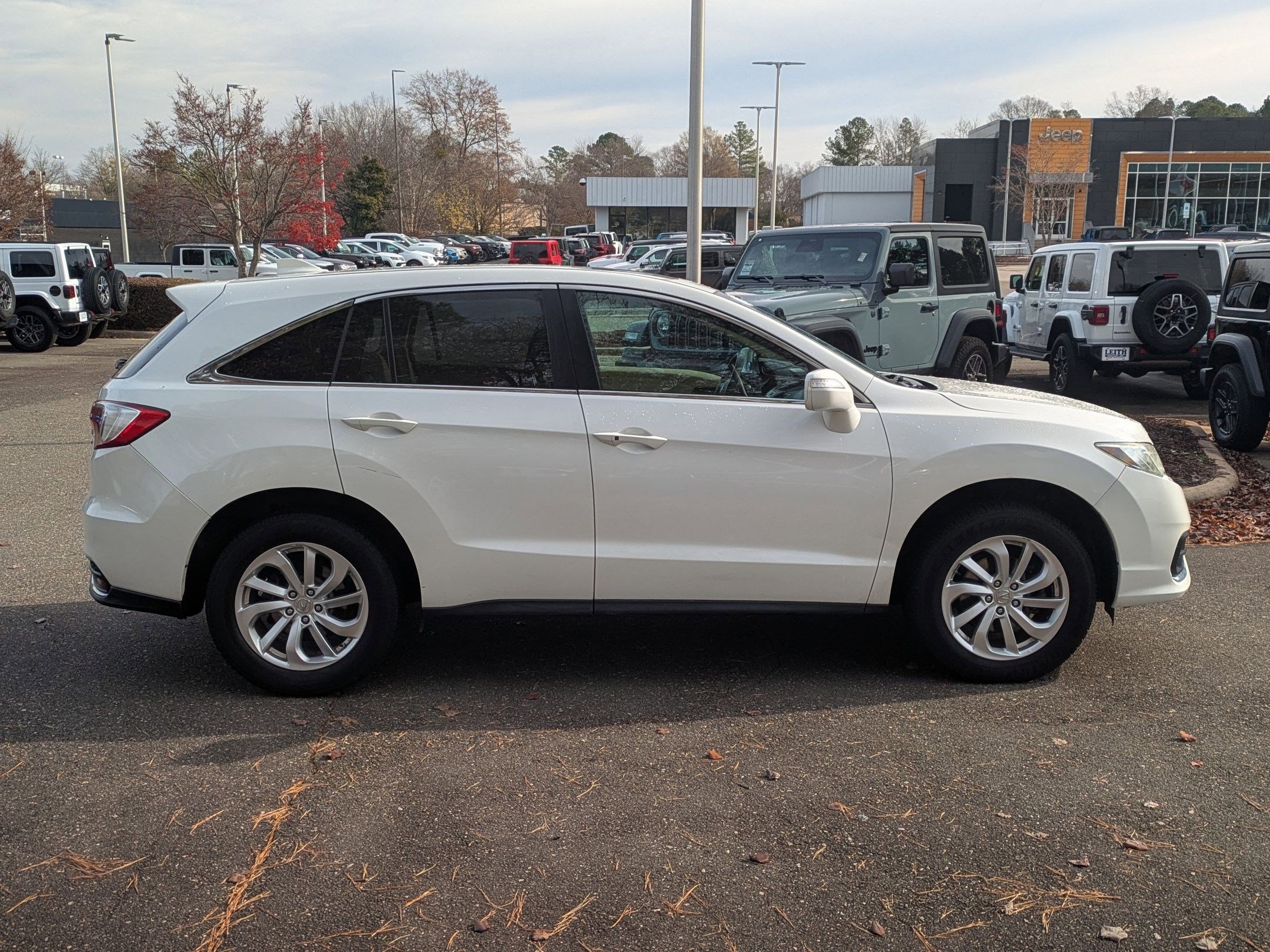 Used 2017 Acura RDX FWD image 4