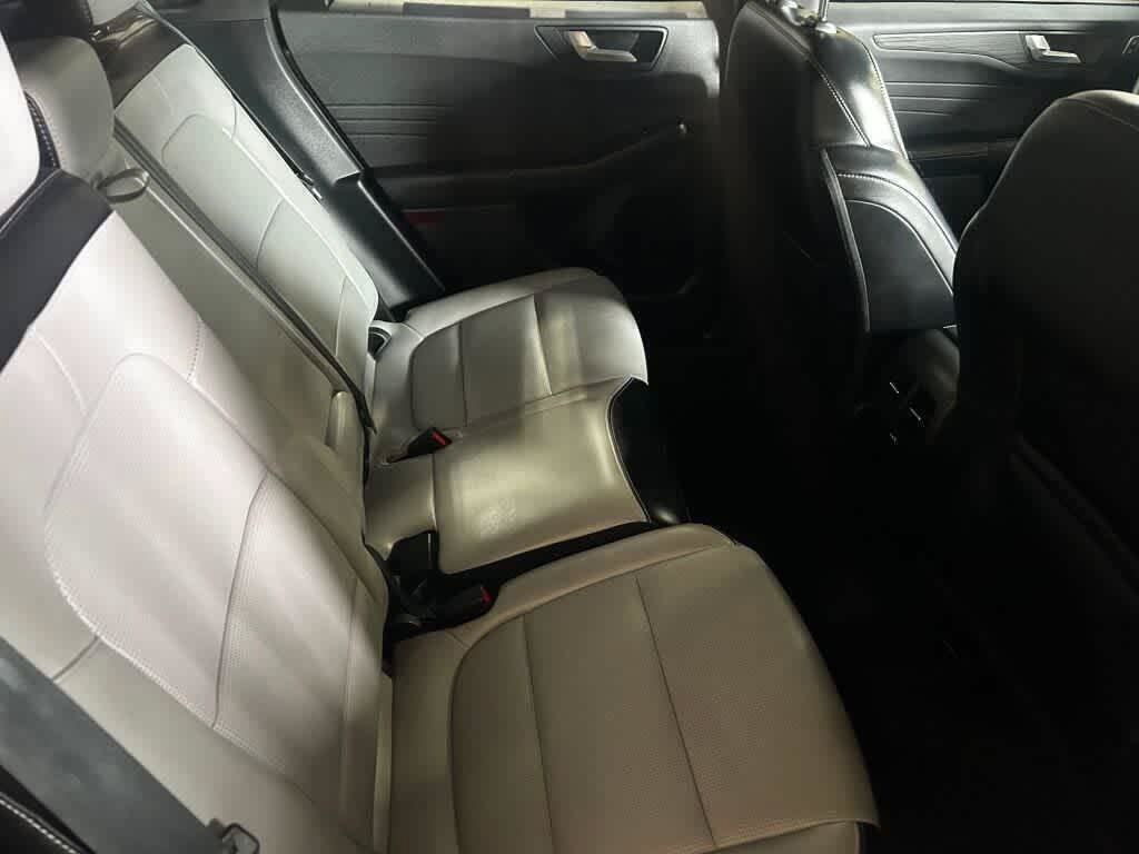 Used 2023 Ford Escape Platinum FWD image 26