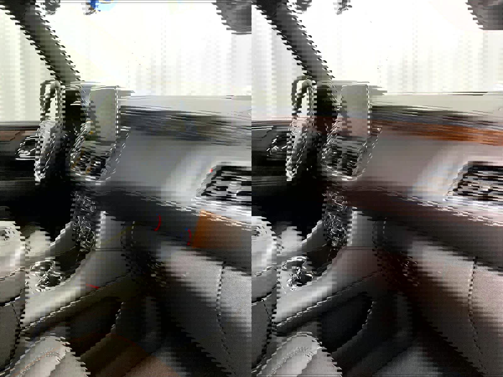 Used 2023 Chevrolet Tahoe High Country image 14