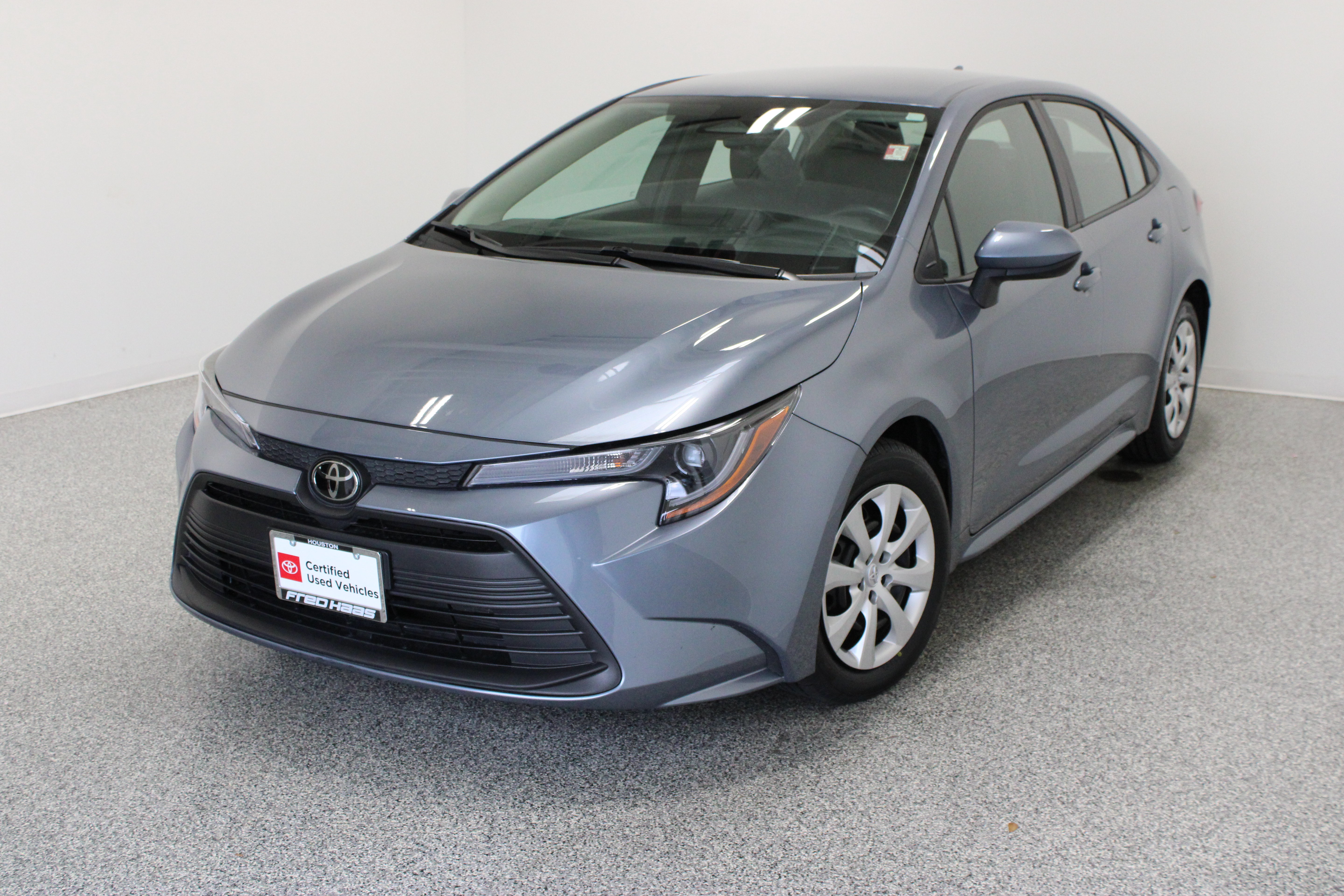 Certified 2026 Toyota Corolla LE FWD image 2