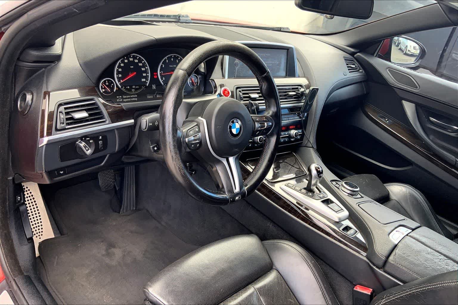 Used 2013 BMW M6 Convertible RWD image 2