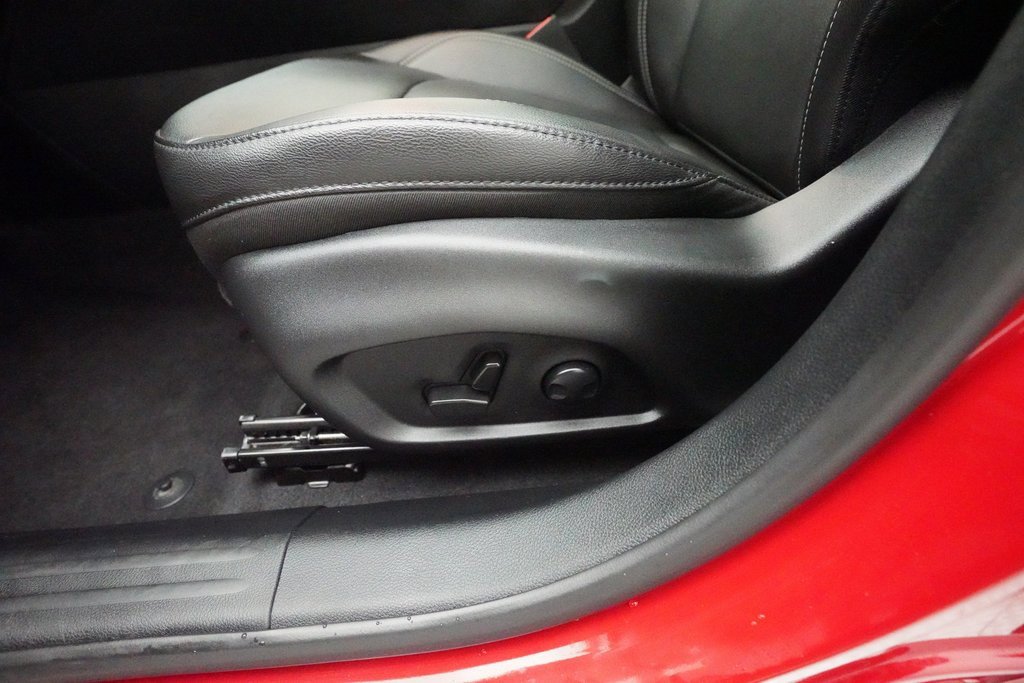 Used 2024 Jeep Compass Limited w/ High Altitude Package image 28