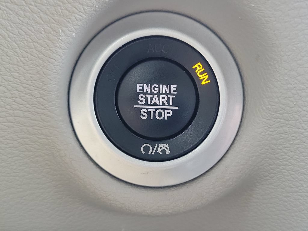Used 2023 Chrysler Voyager LX FWD image 33