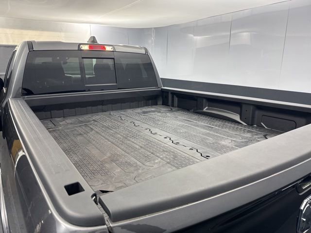 Used 2022 RAM 1500 Laramie w/ Sport Appearance Package image 18