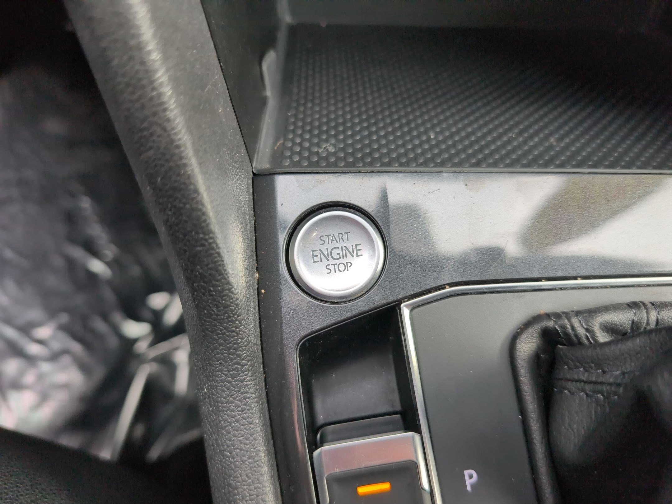 Used 2019 Volkswagen Tiguan SE image 21