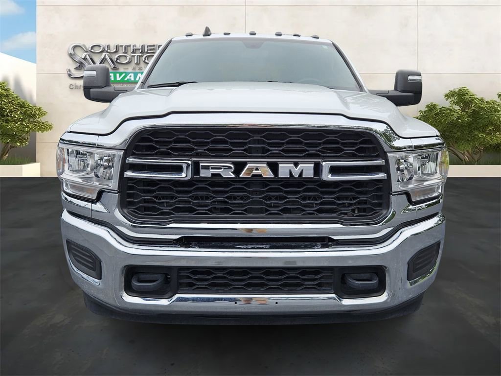 Used 2023 RAM 3500 Tradesman w/ Chrome Appearance Group image 8