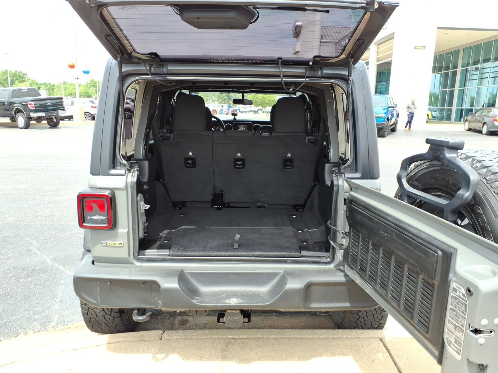 Used 2021 Jeep Wrangler Unlimited Sport image 5