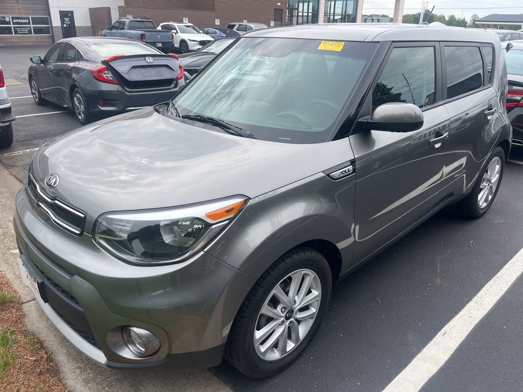 Used 2019 Kia Soul + FWD image 5