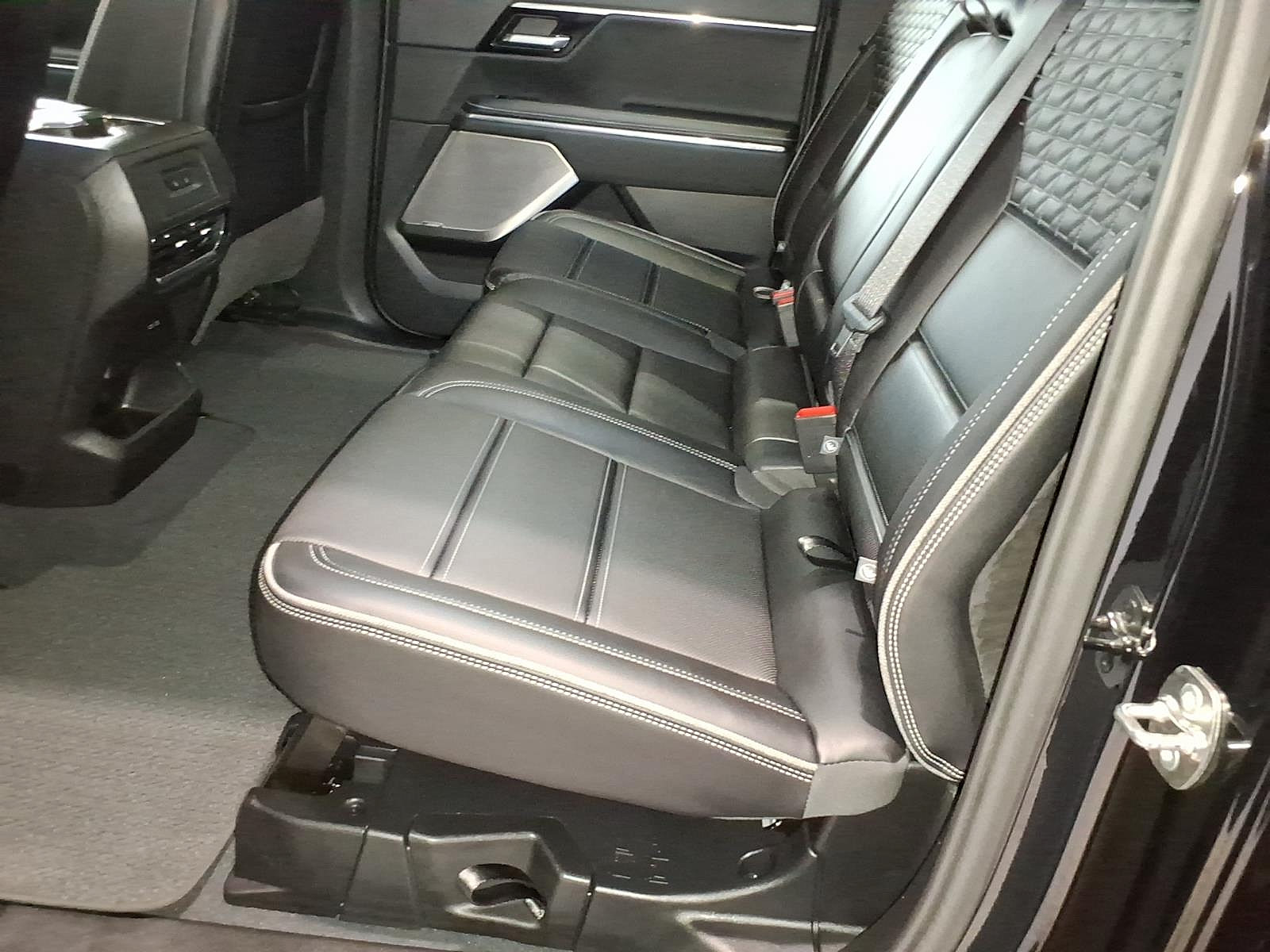 New 2025 GMC Sierra EV Denali AWD/4WD image 10