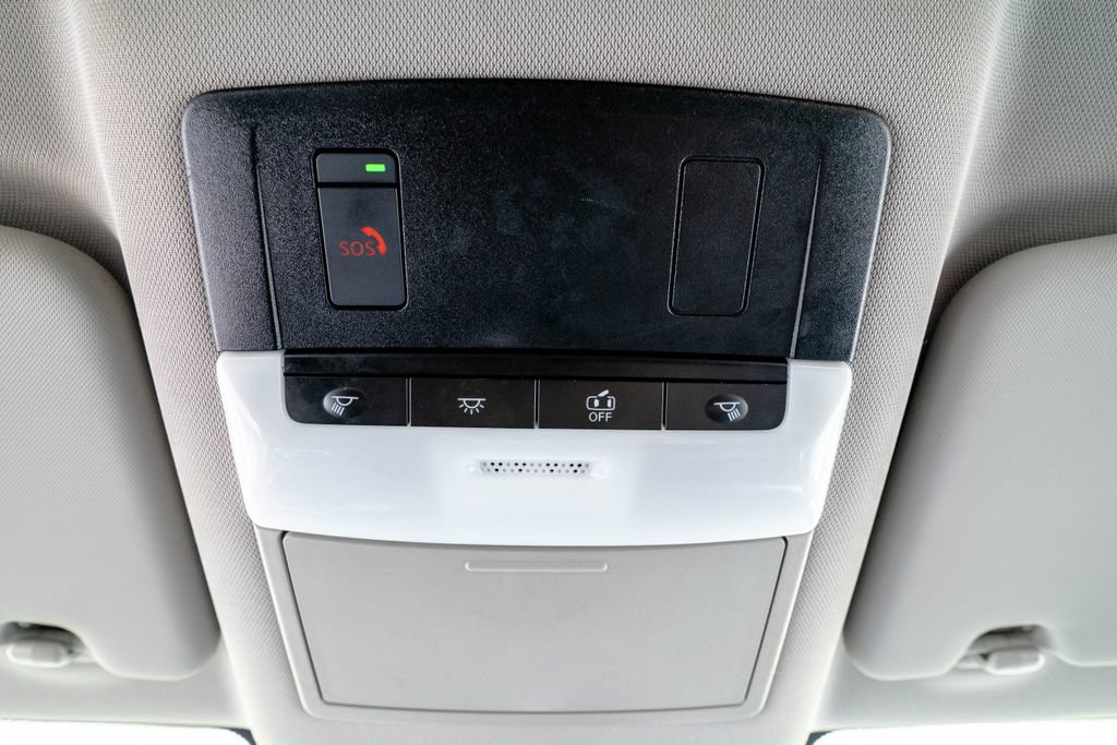 Used 2023 Nissan Rogue SV image 29