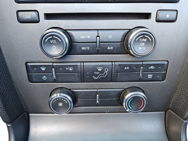 Used 2014 Ford Mustang Convertible image 31