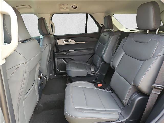 New 2026 Ford Explorer Active w/ Active Comfort Package AWD/4WD image 16