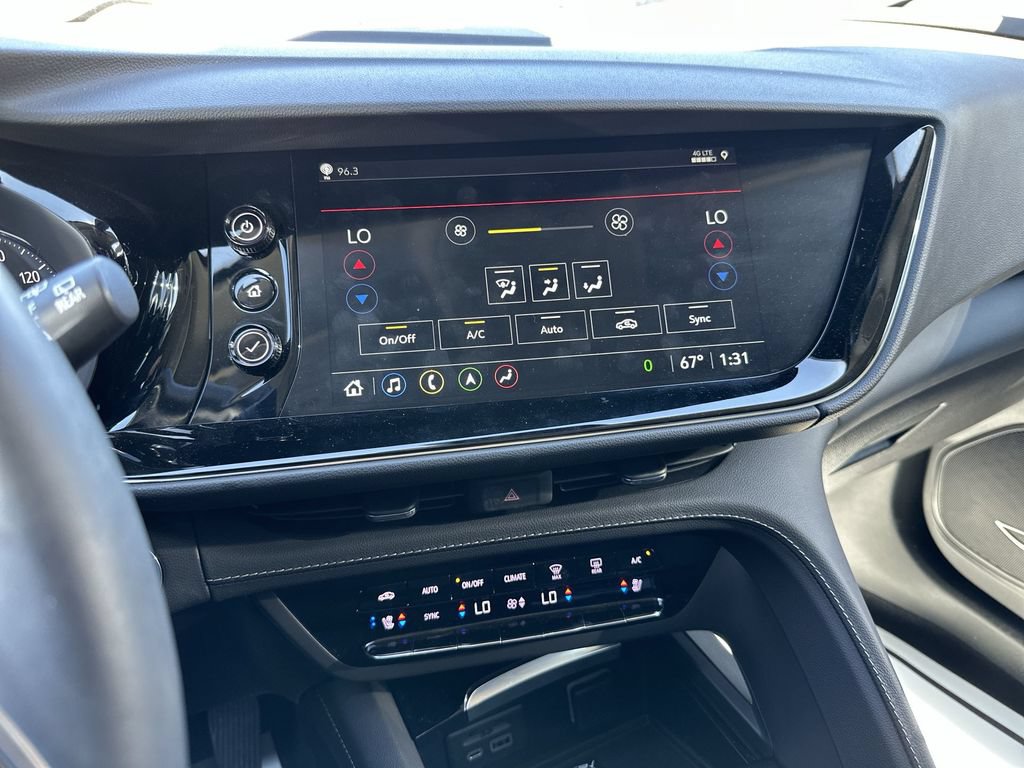 Used 2023 Buick Envision Avenir AWD/4WD image 19