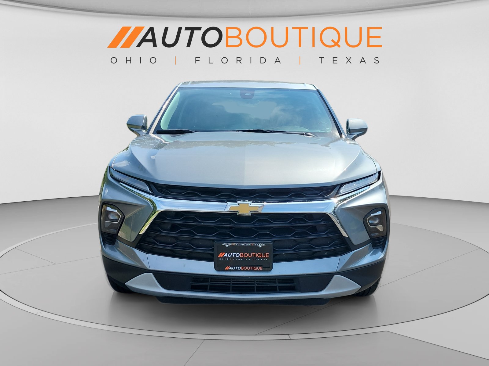 Used 2025 Chevrolet Blazer LT FWD image 9