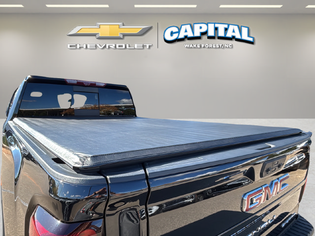 Used 2023 GMC Sierra 2500 Denali w/ Denali Black Diamond Edition AWD/4WD image 15