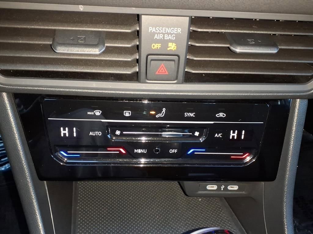 Used 2025 Volkswagen Jetta S image 21